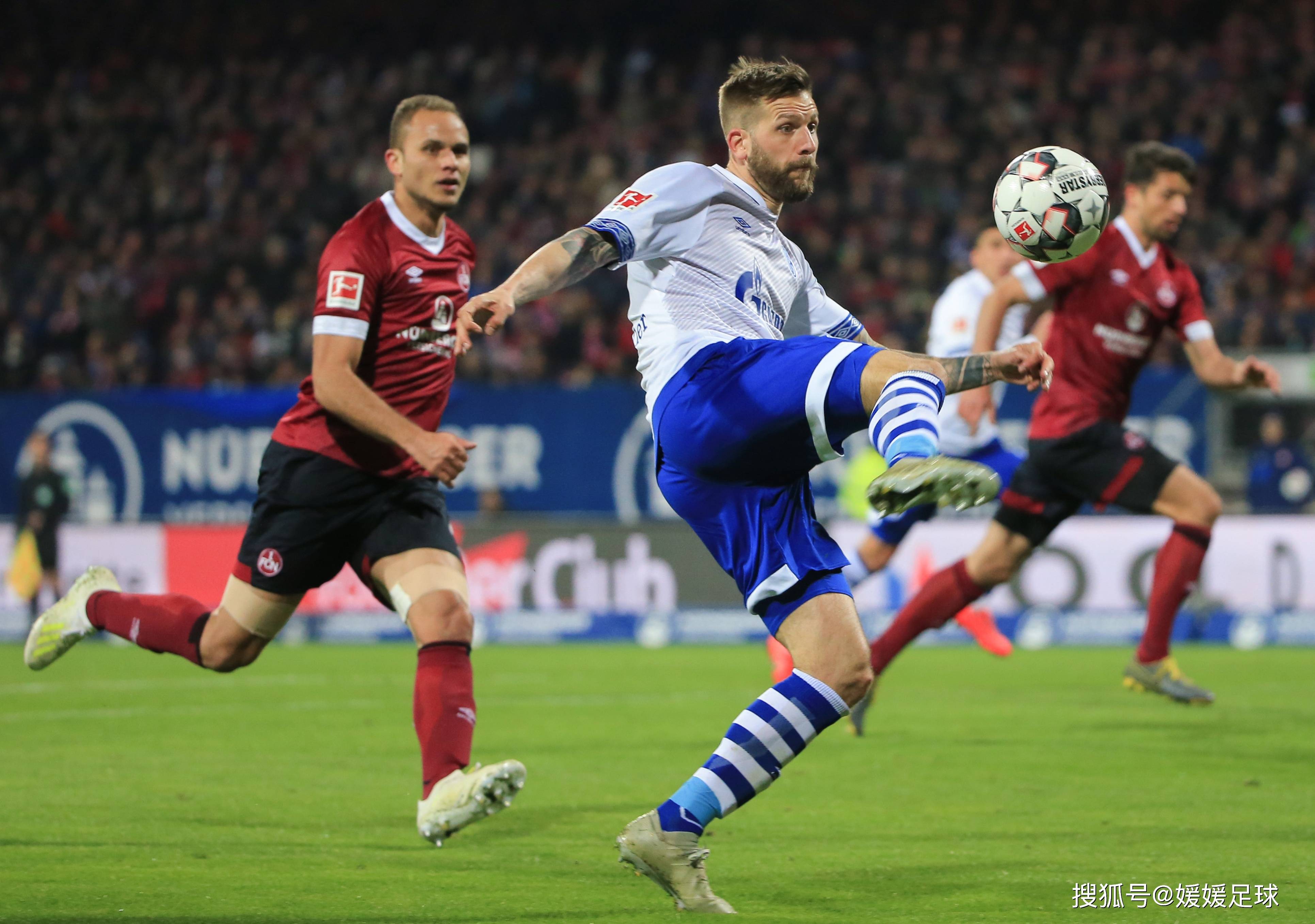 汉堡客场击败法兰克福，取得双杀胜利的简单介绍