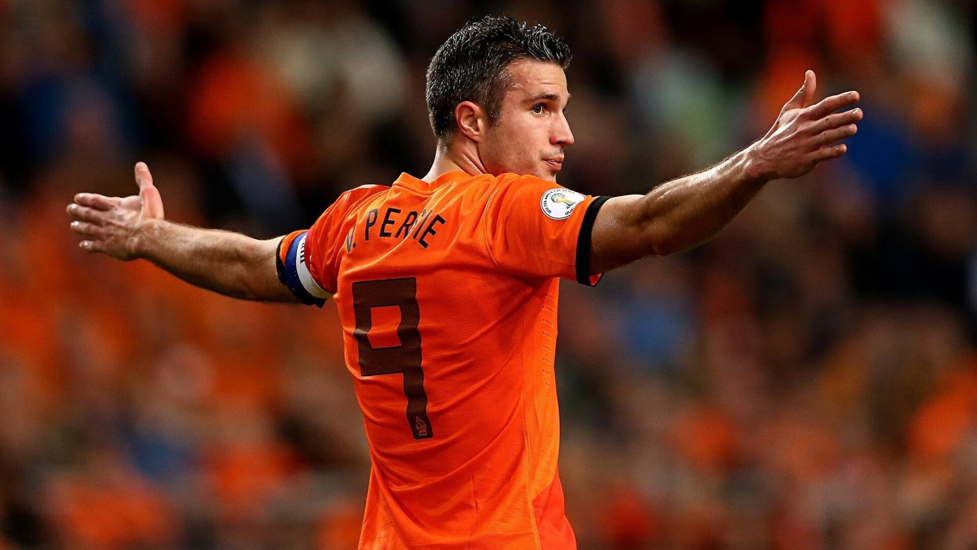 东契奇回归赛场，惊险取胜首场状态亮眼，篮网观众沸腾！